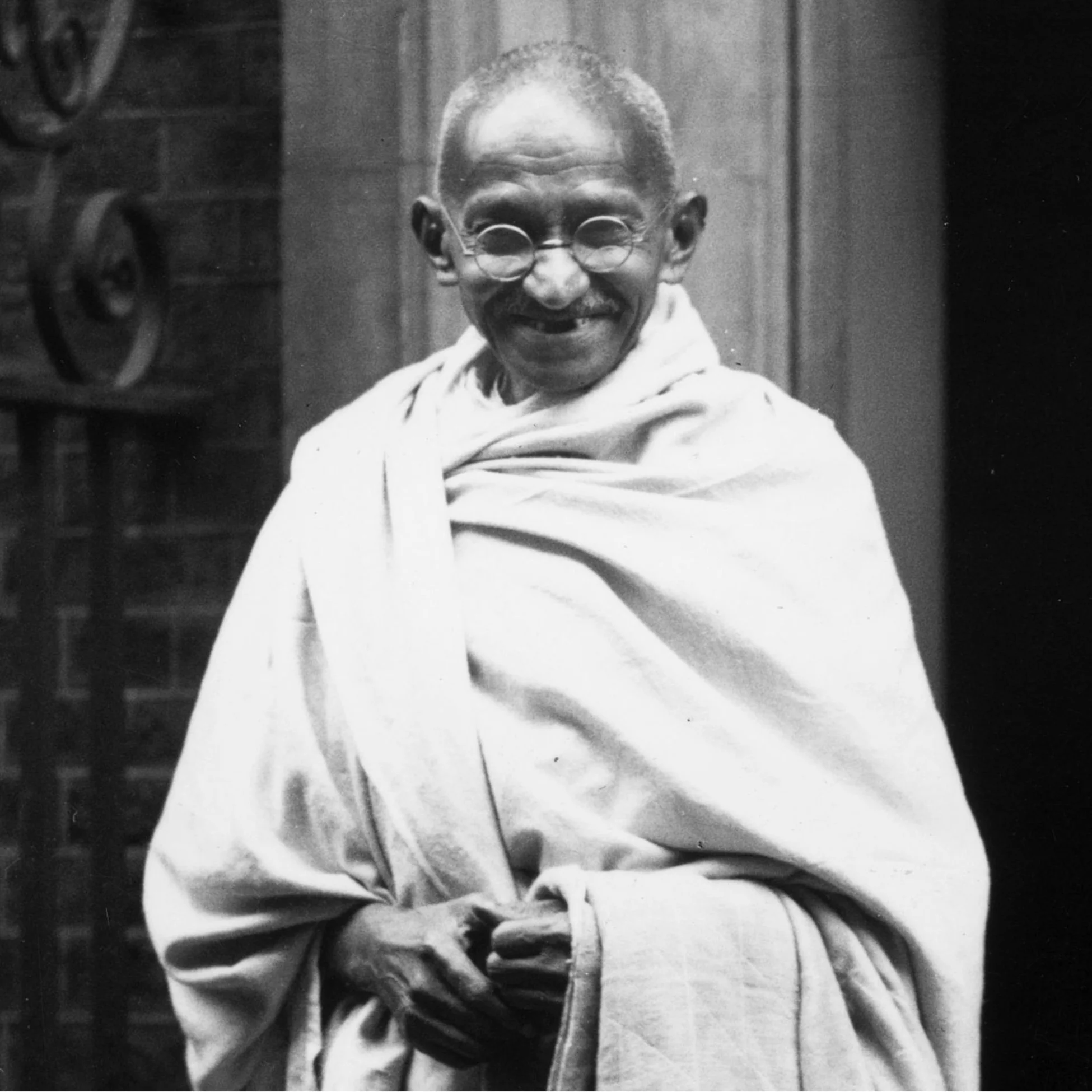 Mahatma Gandhi biography – The Father of India’s Freedom Through Peace